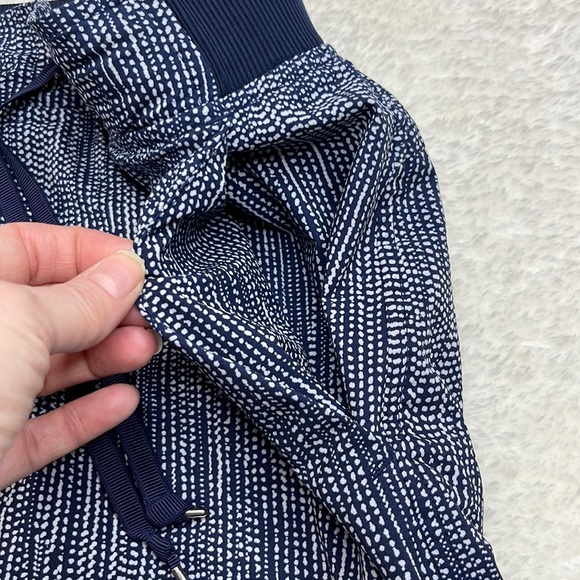 Athleta Midtown Batik Skort Navy and White Size 0 - Picture 5 of 11